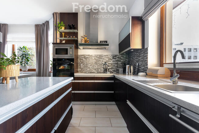 Przestronny dom na dużej działce Lesznowola