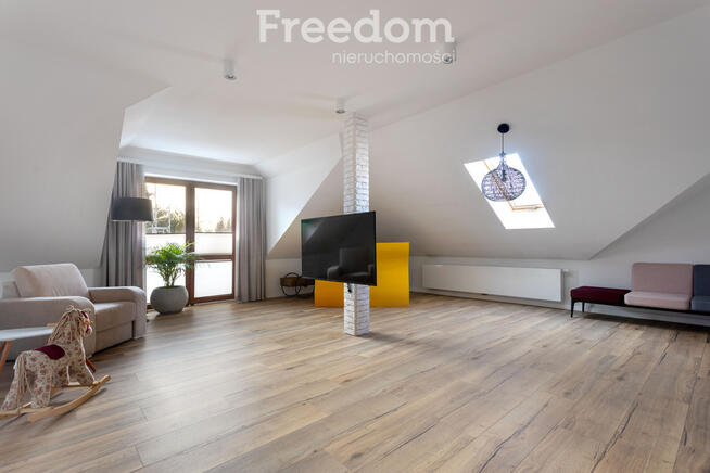 Przestronny dom na dużej działce Lesznowola