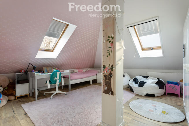 Przestronny dom na dużej działce Lesznowola