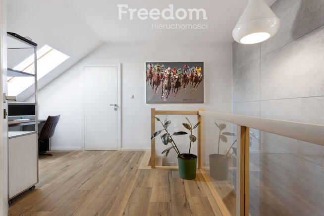 Przestronny dom na dużej działce Lesznowola