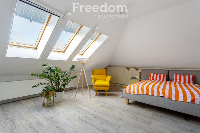 Przestronny dom na dużej działce Lesznowola