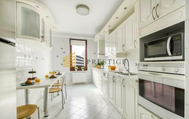 Piękny apartament 116 m2 + taras+ 2x garaż!