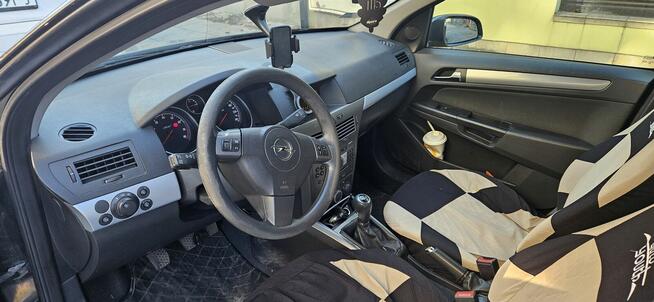 Udział 1/2 w pojeździe Opel Astra