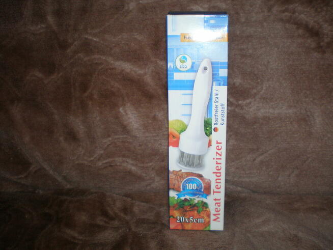 Sprzedam zmiękacz do mięsa nowy, cena 15 zł.