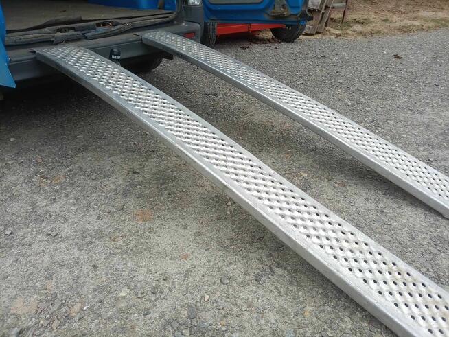 Rampa najazdy aluminiowe zakrzywione AL-KO 2m 400kg