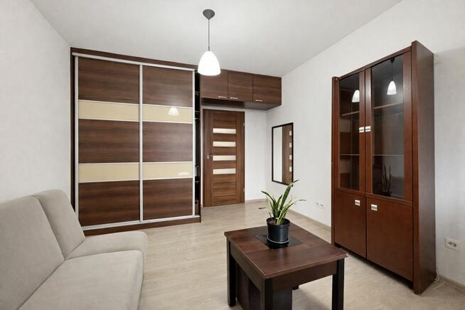 Przestronne, rozkładowe 2 pok. z balkonem / klimatyzacja