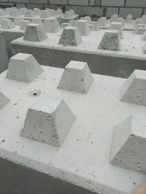 Bloki betonowe typu LEGO mury oporowe boksy zasieki