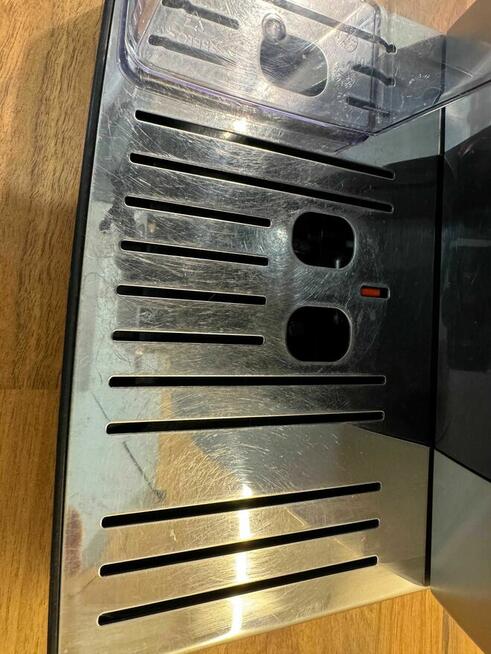 DeLonghi ECAM350 Dinamica – sprawny, zestaw dodatków