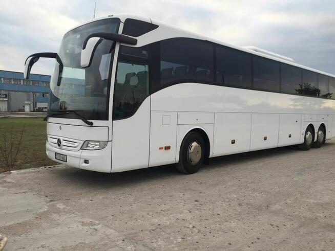 WYNAJEM BUSÓW I AUTOKARÓW