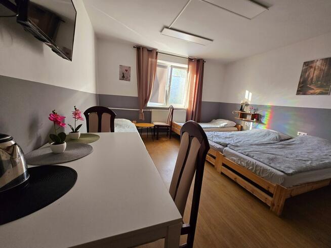 Pokój 4-5 osobowy z łazienką Warszawa Ursynów/metro Imielin