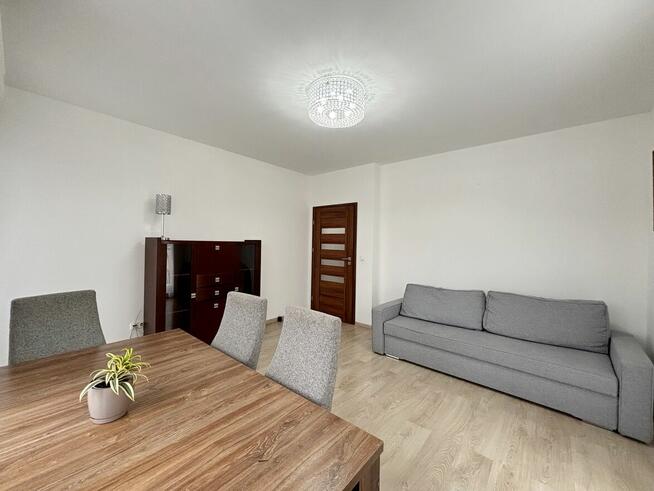 Przestronne, rozkładowe 2 pok. z balkonem / klimatyzacja