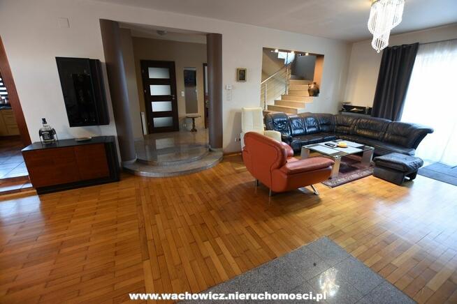 Dom w centrum Słomnik