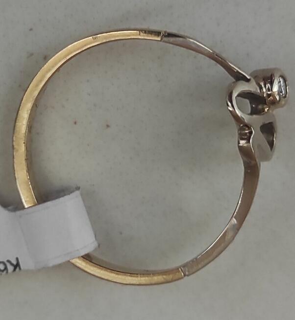 Pierścionek z brylantem 14K 585