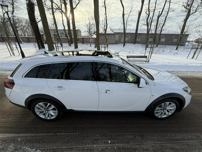 Opel Insignia Country Tourer 2.0 BI-TURBO 195KM Navi Alu18'' Skóra Xenon 4x4 Full