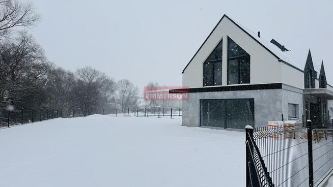 dom/bliźniak/duży ogród/garaż/antresola