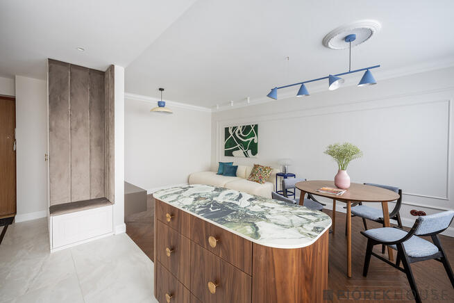 12 piętro widok na Stadion | po remoncie 66 m²