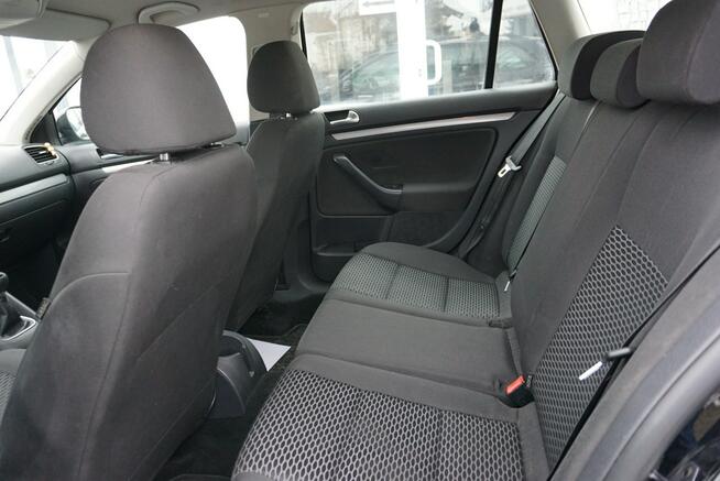 Volkswagen Golf Variant polski salon