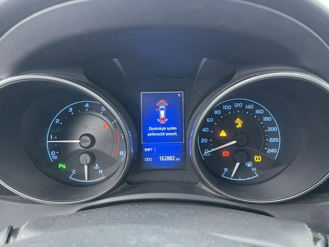 Toyota Auris Klimatronik Podgrzewanie Tempomat Czujniki park. 132KM