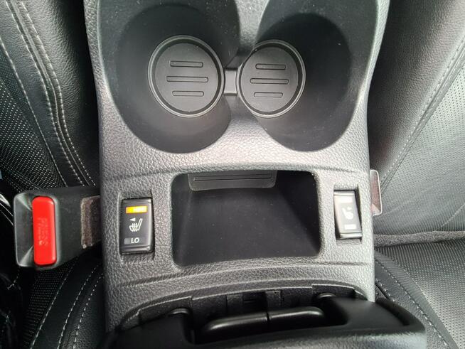 Nissan Qashqai SzklanyDach Xenon Navi Kamera Skóra Grzane Fotele 2xPDC Wolne Ręce Alu