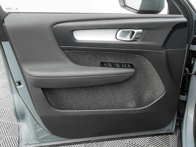 Volvo XC 40 WD7683S#T3 Momentum Pro Podgrz.szyba K.cofania HAK Salon PL VAT 23%