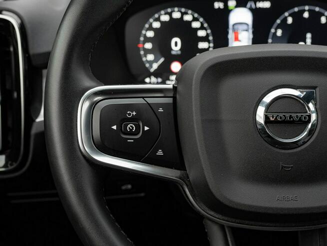 Volvo XC 40 WD7683S#T3 Momentum Pro Podgrz.szyba K.cofania HAK Salon PL VAT 23%