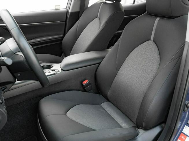 Toyota Camry WJ3203L#2.5 Hybrid Comfort CVT K.cofania 2 stref klim Salon PL VAT 23%