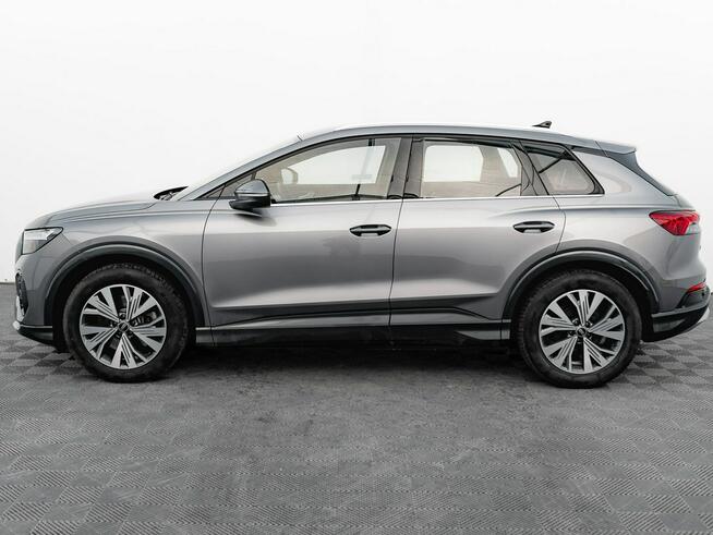 DW8WU92#Q4 e-tron 40 77kWh Advanced K.cof Salon PL VAT23%