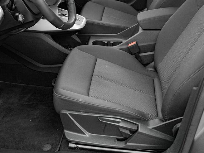 DW8WU92#Q4 e-tron 40 77kWh Advanced K.cof Salon PL VAT23%