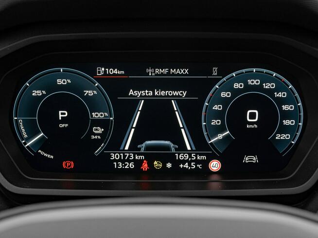 DW8WU92#Q4 e-tron 40 77kWh Advanced K.cof Salon PL VAT23%