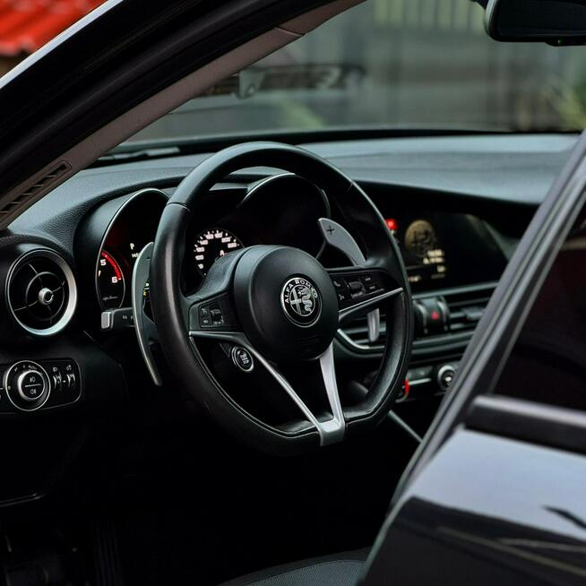 Alfa Romeo Giulia 2.2 D 150 KM Automat Zarejestrowany Oryginalny Przebieg