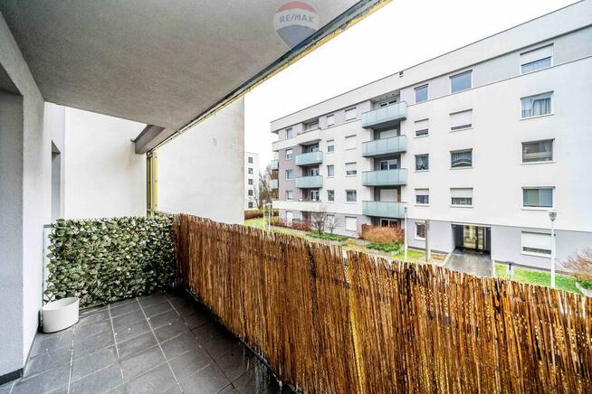 2 pokoje z balkonem i miejscem w hali garażowej