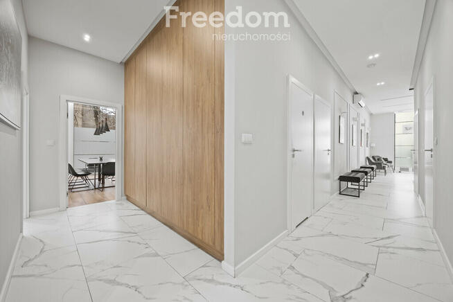 Na sprzedaż lokal usługowy 144 m²