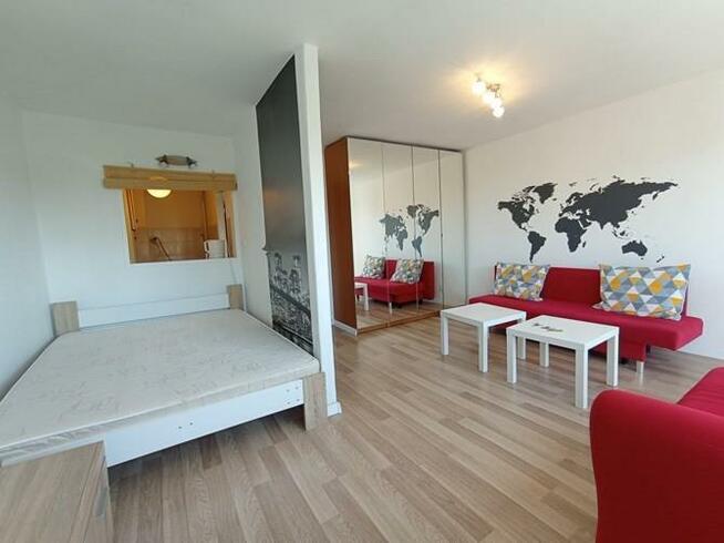 Wynajmę jasną, przestronną kawalerkę, Kowalska 14