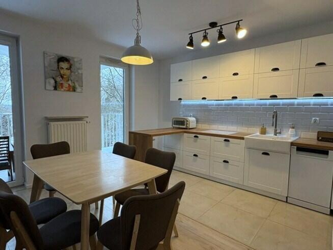 3 pokoje z garażem i balkonem- Wigilijna 2