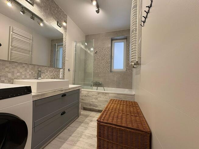 3 pokoje z garażem i balkonem- Wigilijna 2