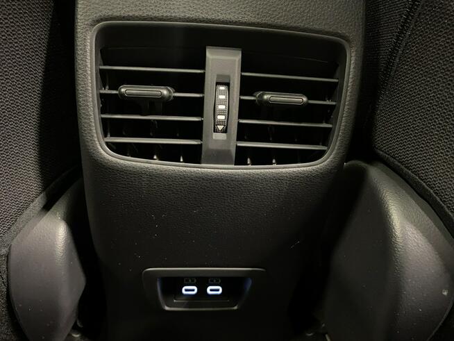 Toyota Corolla Cross VAT 23% Style 2.0 hybrid 197KM e-CVT 2023 r., salon PL, I właściciel