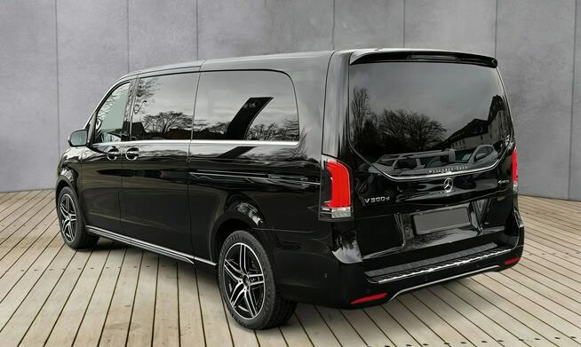 Mercedes V 300 AVANTGARDE ekstradługa Rabat: 58 450zł Dostępne różne wersje i kolory!