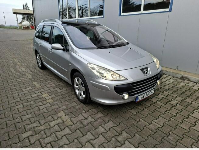 Peugeot 307 SW 2.0 benzyna 7 osobowy ważne opłaty