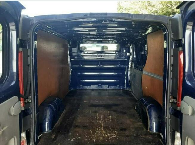 Renault Trafic 2.0 diesel po lifcie klimatyzacja ważne opłaty