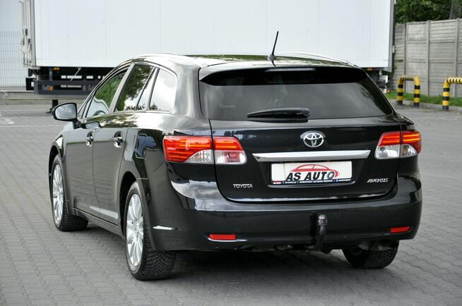Toyota Avensis 1,8VVTi 147KM Executive/Navi/Alkantara/Alufelgi/Kamera/Ledy/PółSkóry