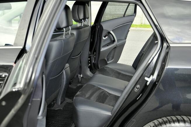 Toyota Avensis 1,8VVTi 147KM Executive/Navi/Alkantara/Alufelgi/Kamera/Ledy/PółSkóry
