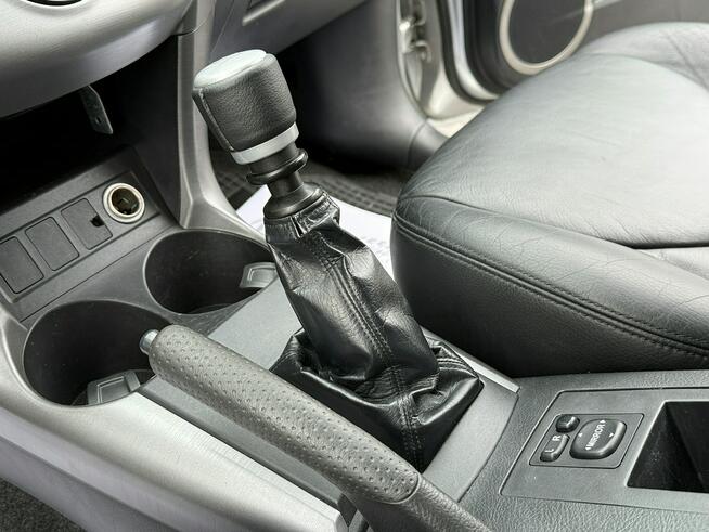 Toyota RAV-4 2.2D4D 136KM 4x4 Executive/Serwis/Skóry/Alufelgi16