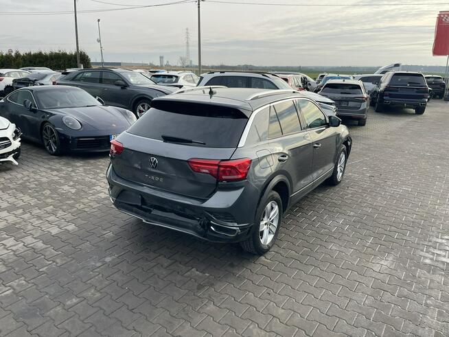 Volkswagen T-Roc Klimatronik Podgrzewanie Czujniki parkowania 150KM