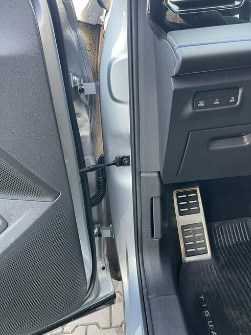 Volkswagen Tiguan R-Line eHybrid Automat Klimatronik Kamera Virtual 204KM