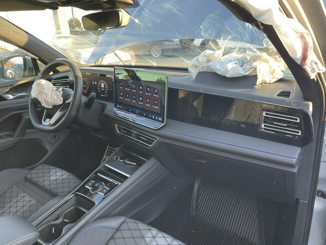 Volkswagen Tiguan R-Line eHybrid Automat Klimatronik Kamera Virtual 204KM