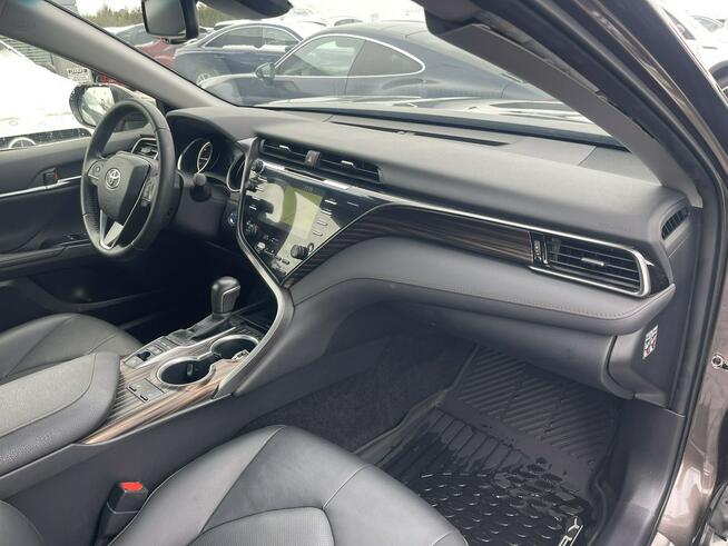 Toyota Camry Automat Hybryda Skóra Klimatronik Kamera Podgrzewanie 218KM