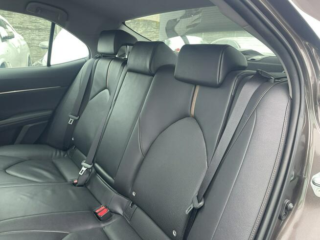 Toyota Camry Automat Hybryda Skóra Klimatronik Kamera Podgrzewanie 218KM
