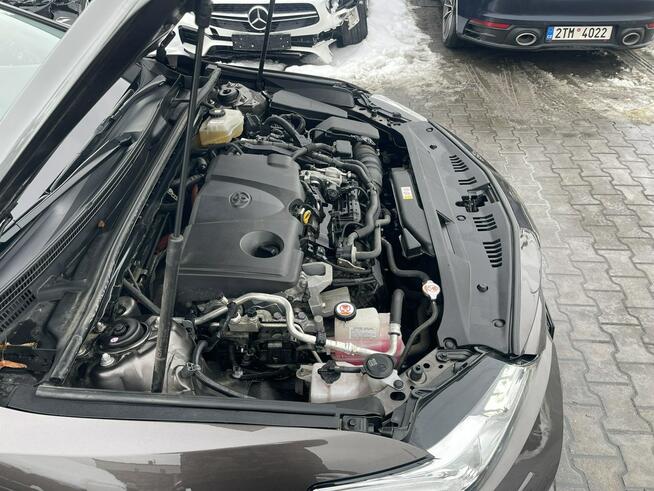 Toyota Camry Automat Hybryda Skóra Klimatronik Kamera Podgrzewanie 218KM