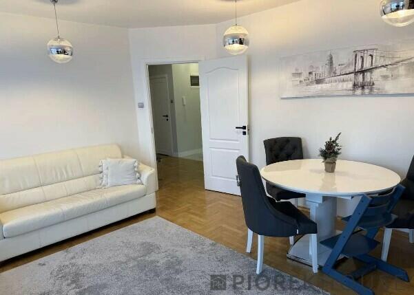 4-pokojowe mieszkanie na Woli