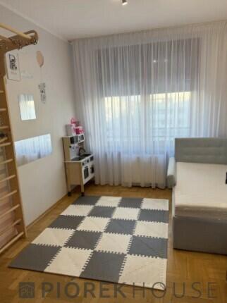 4-pokojowe mieszkanie na Woli